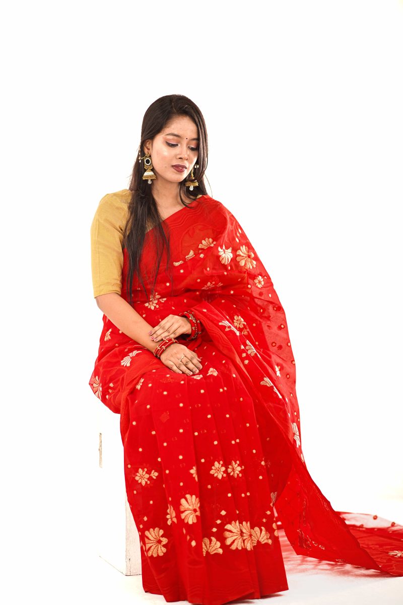 Scarlet Red Gold Taj Mahal Half Silk Saree