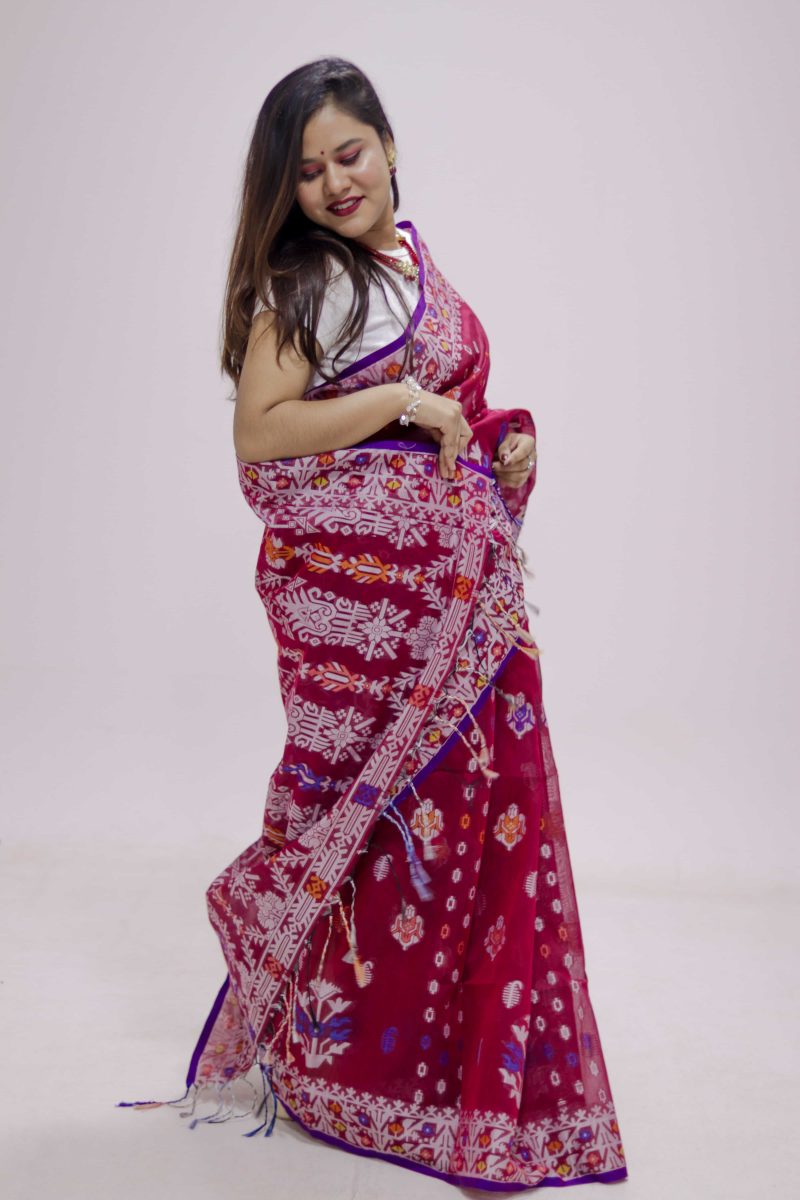 Crimson Dual Tone Meenakari Woven Stain Silk Saree