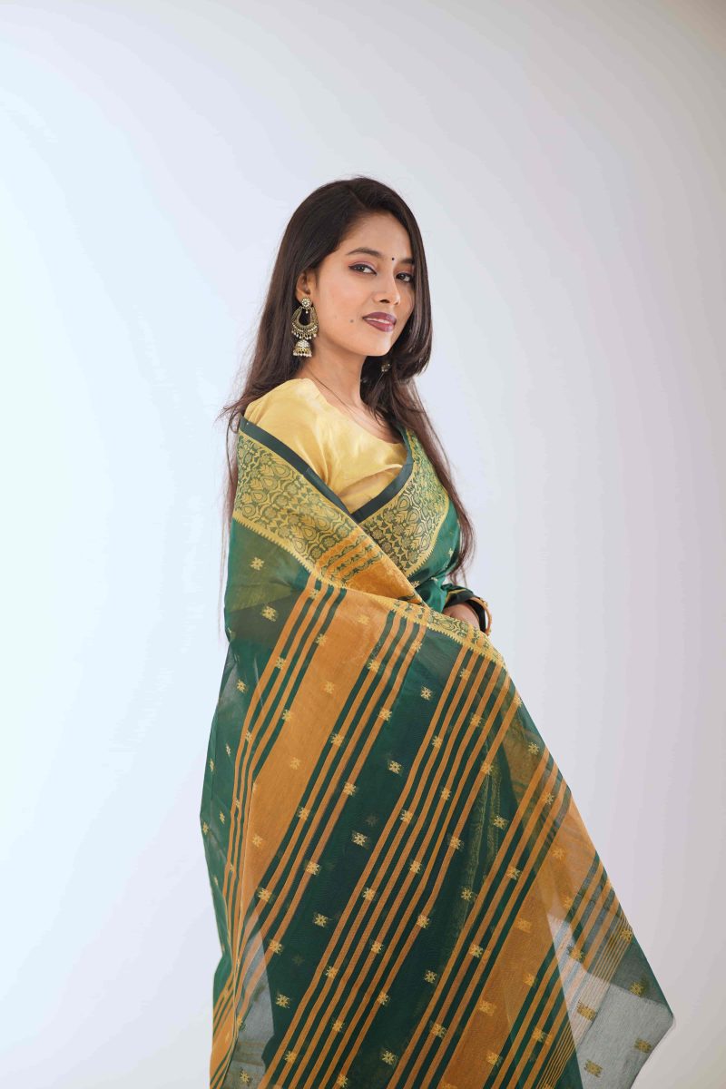 Deep Green & Gold Jamdani Hybrid Saree